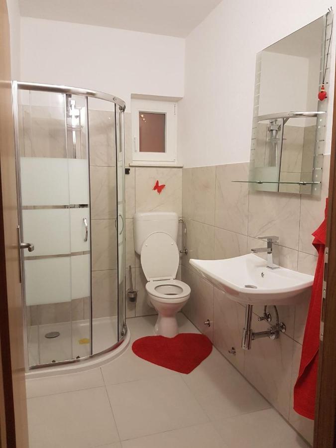 Apartments Megi Biograd Na Moru Εξωτερικό φωτογραφία